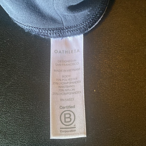 Athleta Elation 7/8 size small tight - Picture 7 of 7